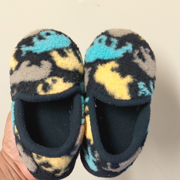 Cozy Dinosaur Kids Slippers - Black, Yellow, Blue Size 9/10 - Picture 2 of 8